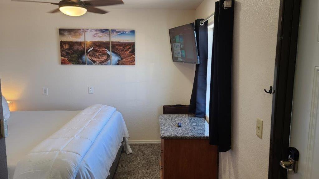 069B Comfortable Suite With Kitchenette And King Bed Near South Rim Sleeps 4 فالي المظهر الخارجي الصورة