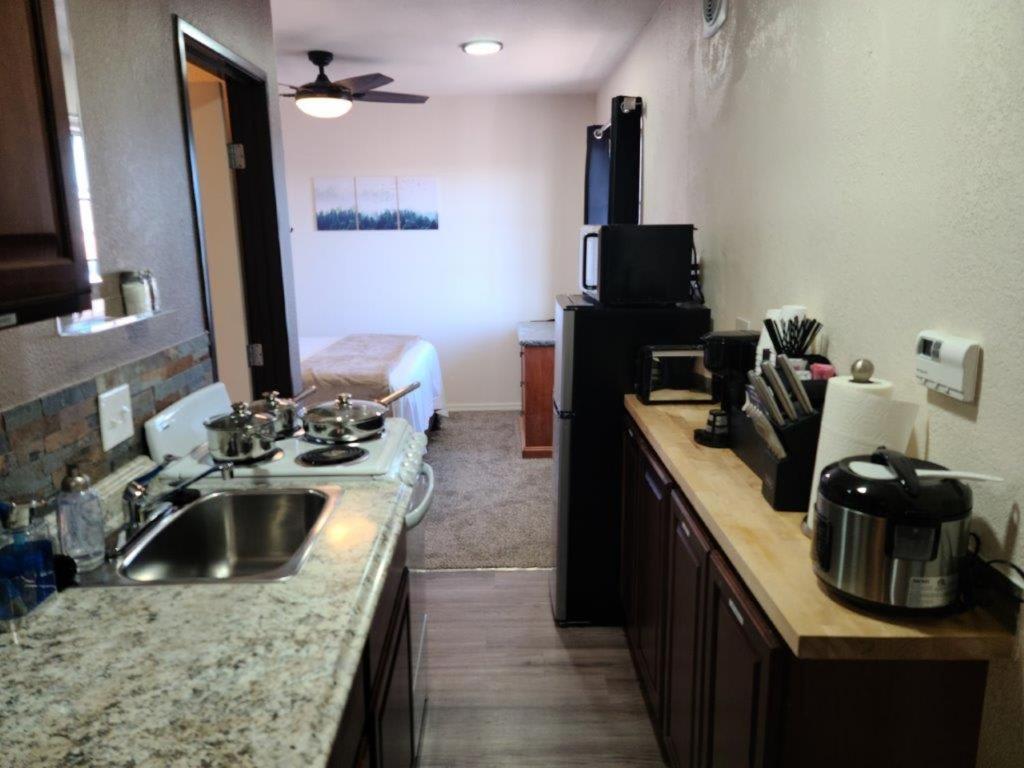 069B Comfortable Suite With Kitchenette And King Bed Near South Rim Sleeps 4 فالي المظهر الخارجي الصورة