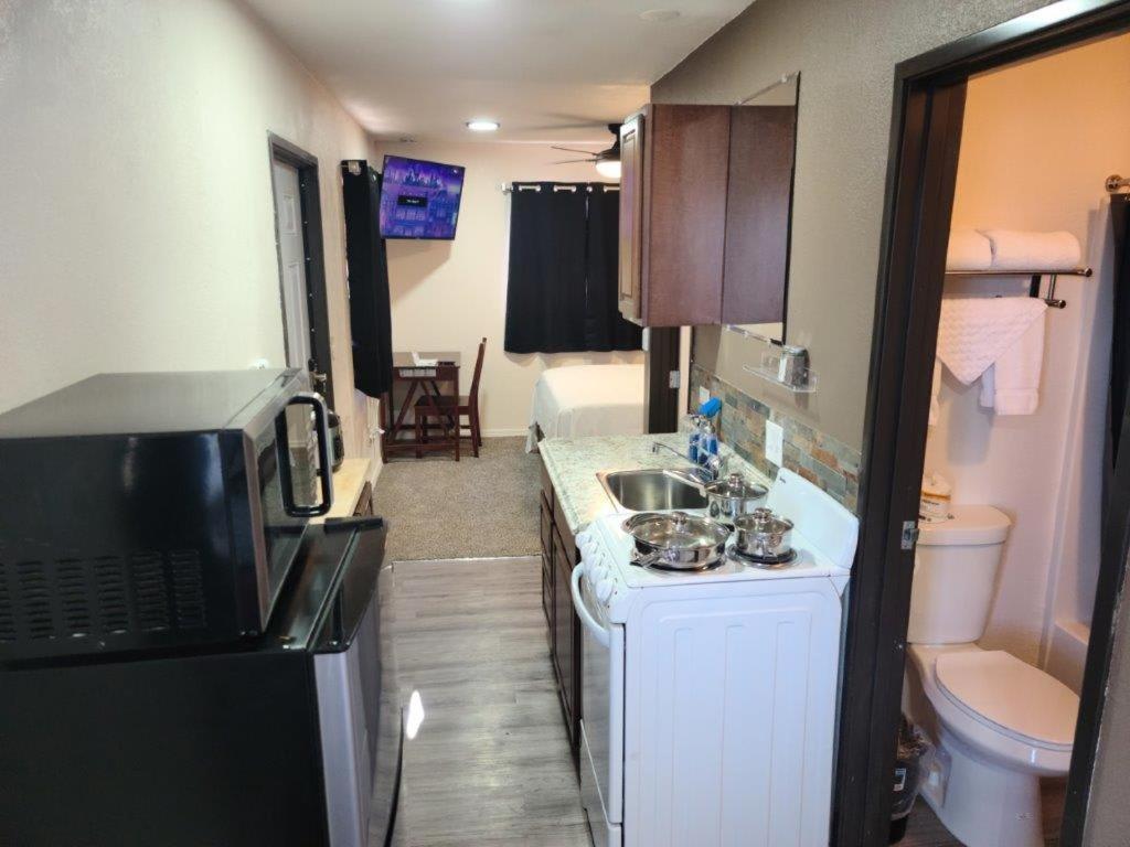 069B Comfortable Suite With Kitchenette And King Bed Near South Rim Sleeps 4 فالي المظهر الخارجي الصورة